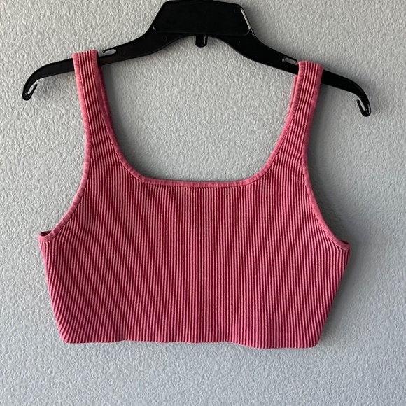 Aritzia Babaton Cropped Tank Top - Picture 2 of 10